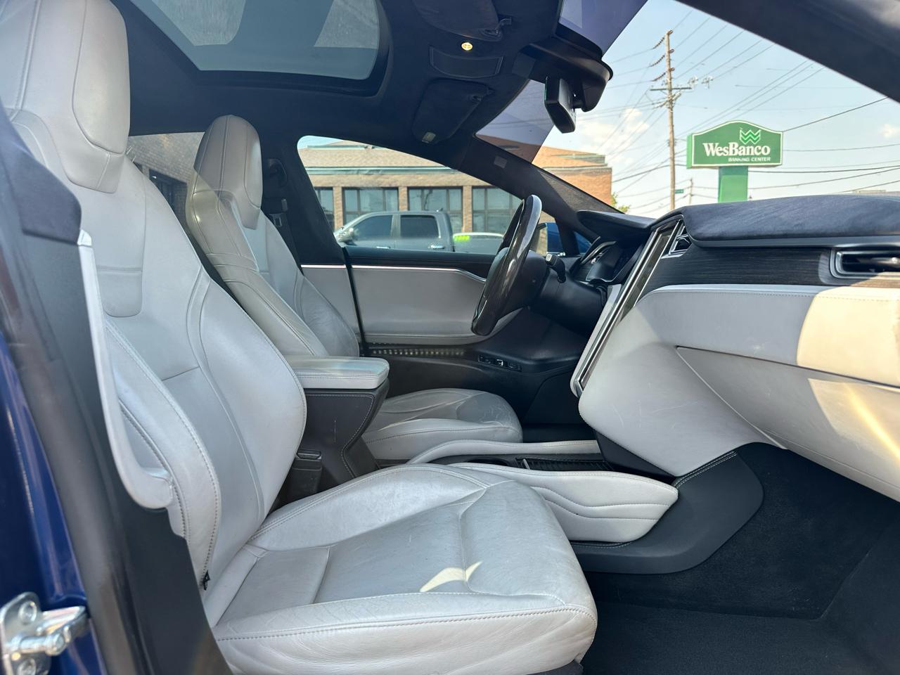 Tesla Model S 85D 2015