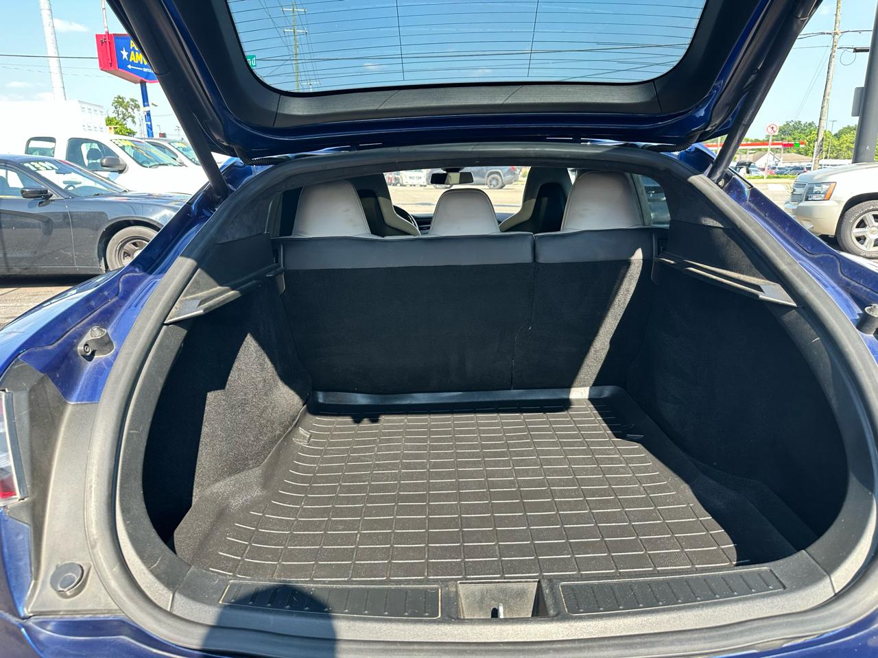 Tesla Model S 85D 2015