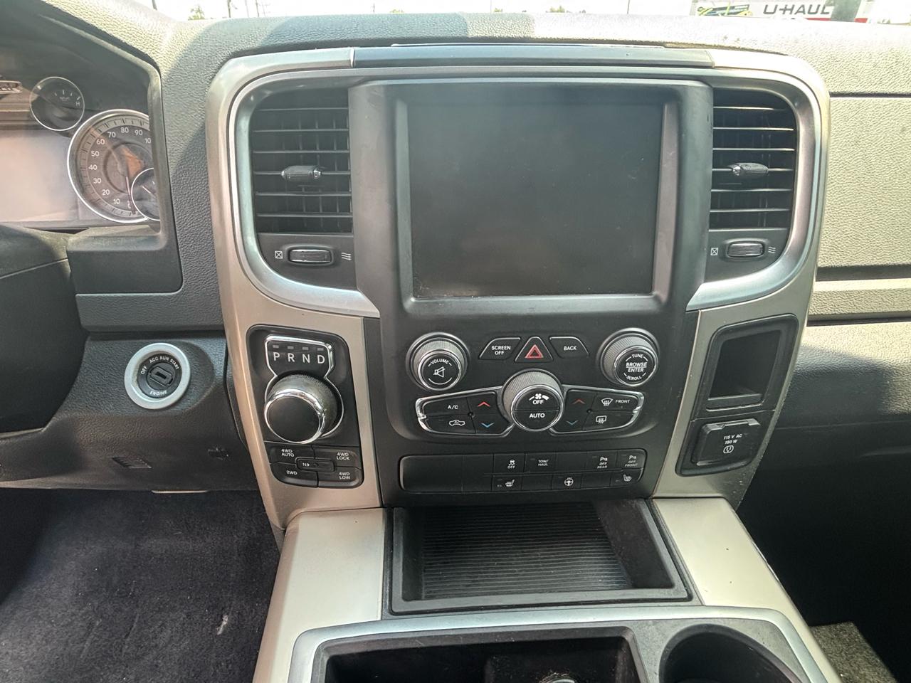 RAM 1500 SLT Crew Cab SWB 4WD 2015