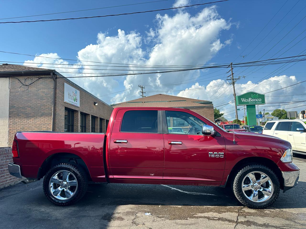 RAM 1500 SLT Crew Cab SWB 4WD 2014