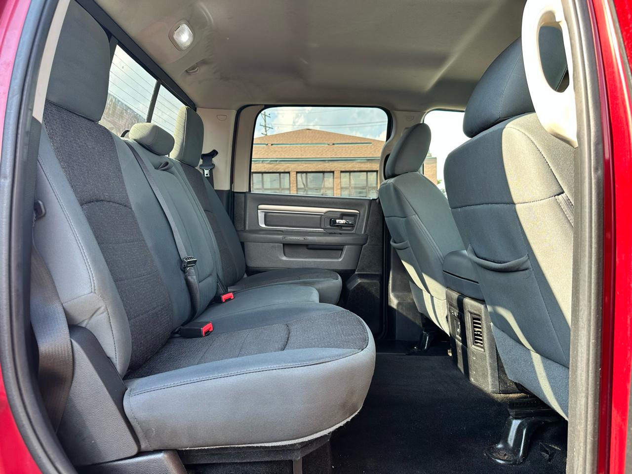 RAM 1500 SLT Crew Cab SWB 4WD 2014