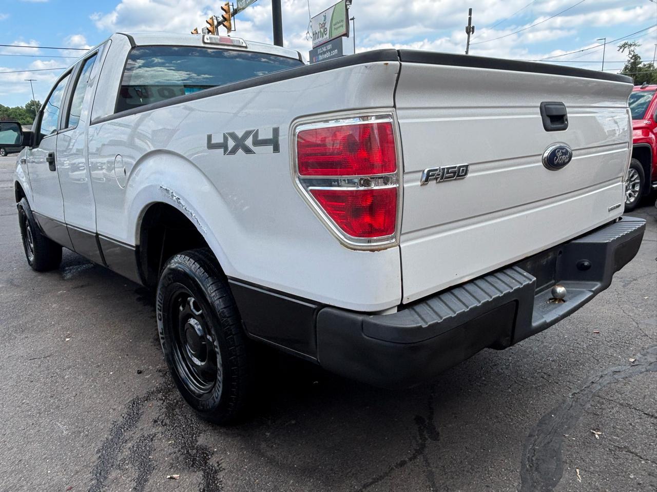 Ford F-150 XLT SuperCab 8-ft. Bed 4WD 2013