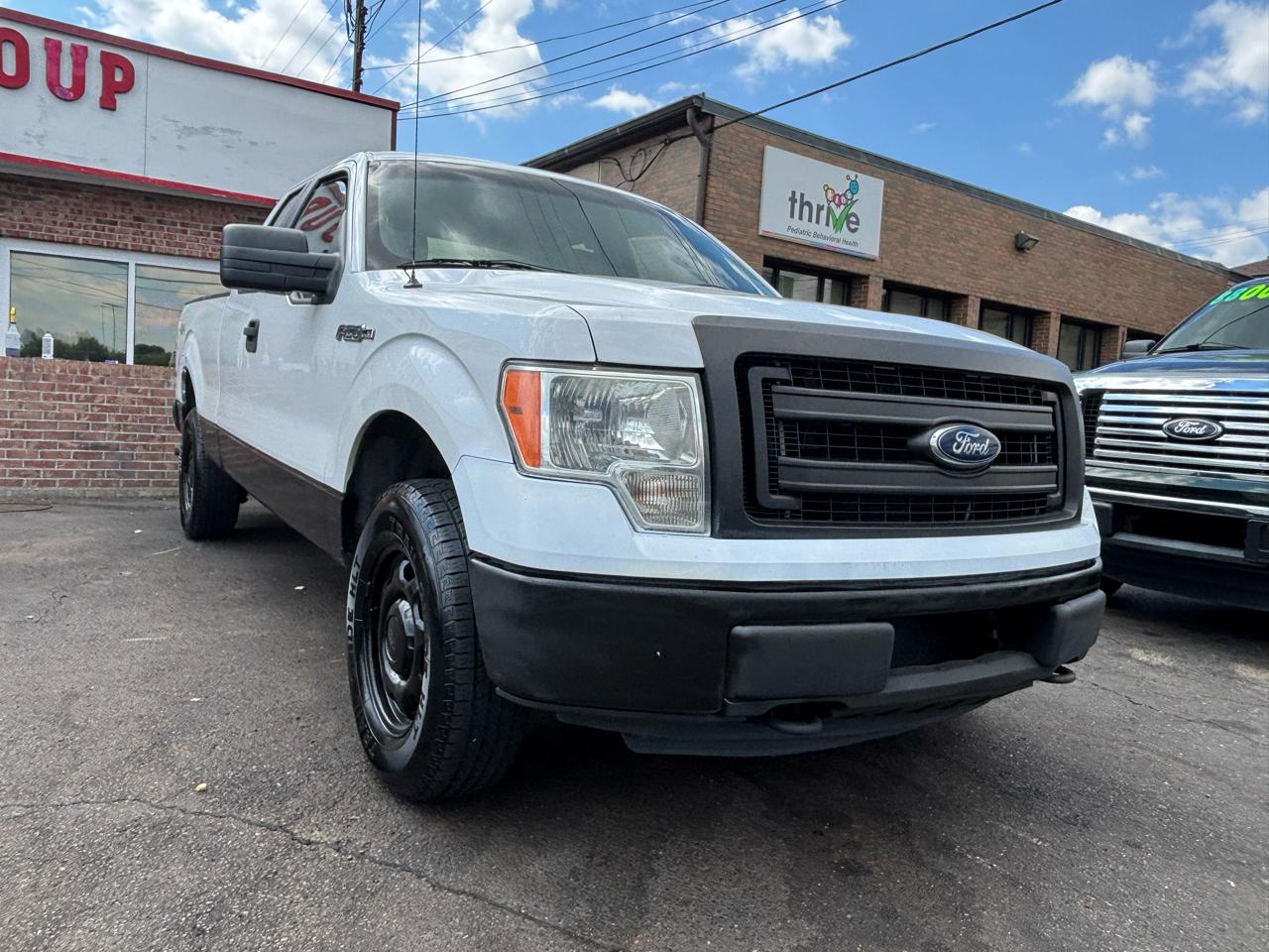Ford F-150 XLT SuperCab 8-ft. Bed 4WD 2013