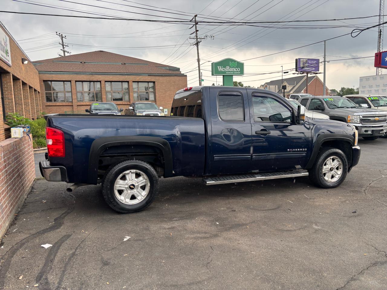 Chevrolet Silverado 1500 LT Ext. Cab Long Box 4WD 2011