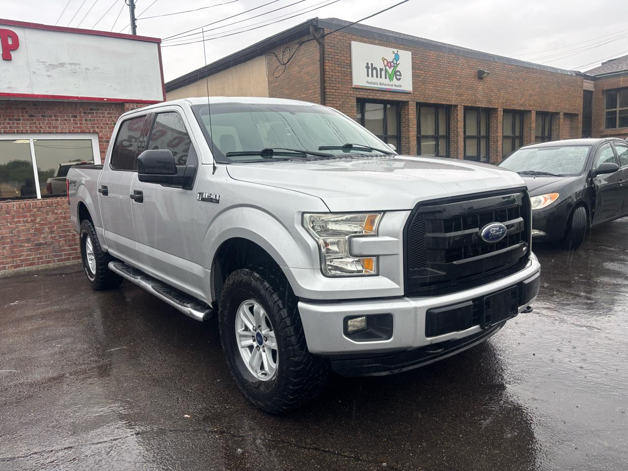 Ford F-150 XL SuperCrew 5.5-ft. Bed 4WD 2015
