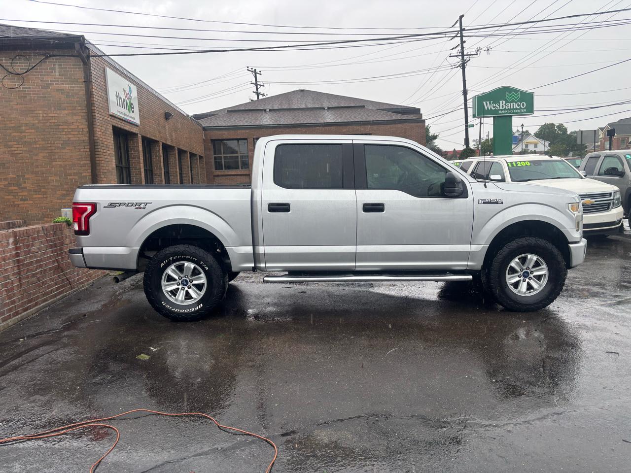 Ford F-150 XL SuperCrew 5.5-ft. Bed 4WD 2015