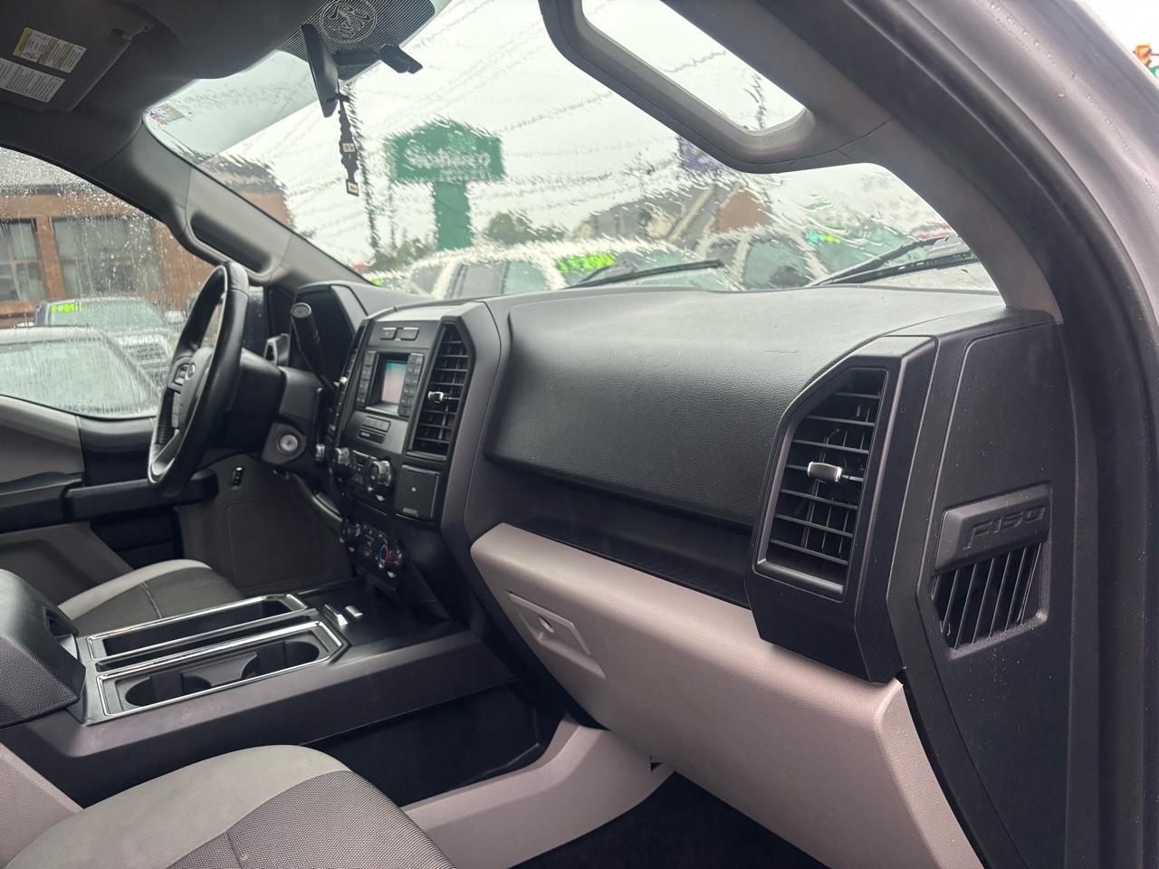 Ford F-150 XL SuperCrew 5.5-ft. Bed 4WD 2015