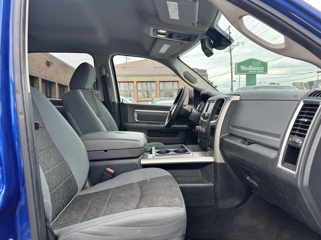 RAM 1500 SLT Crew Cab SWB 4WD 2014