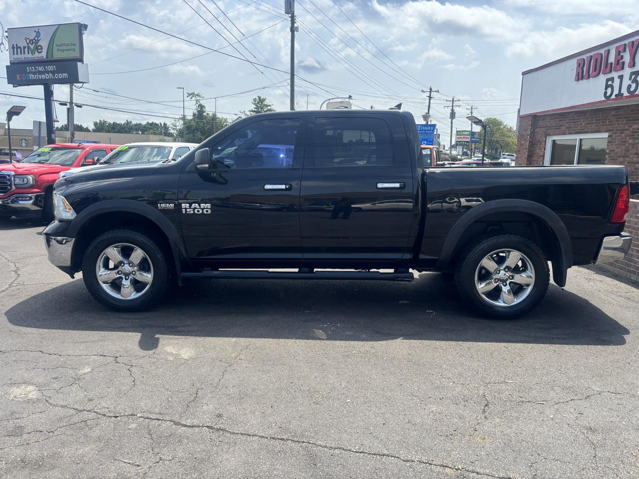 RAM 1500 SLT Crew Cab SWB 4WD 2015