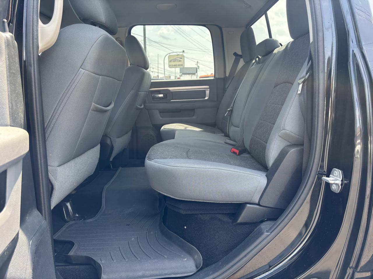 RAM 1500 SLT Crew Cab SWB 4WD 2015