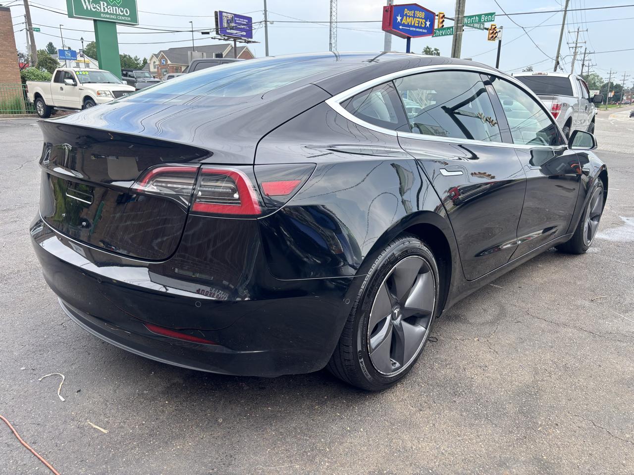 Tesla Model 3 Base 2018