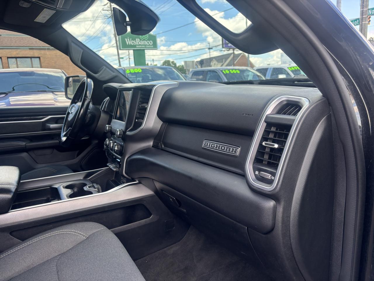 RAM 1500 Big Horn Quad Cab 4WD 2021