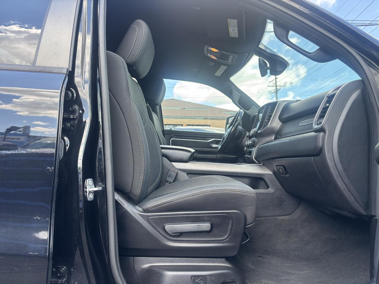 RAM 1500 Big Horn Quad Cab 4WD 2021