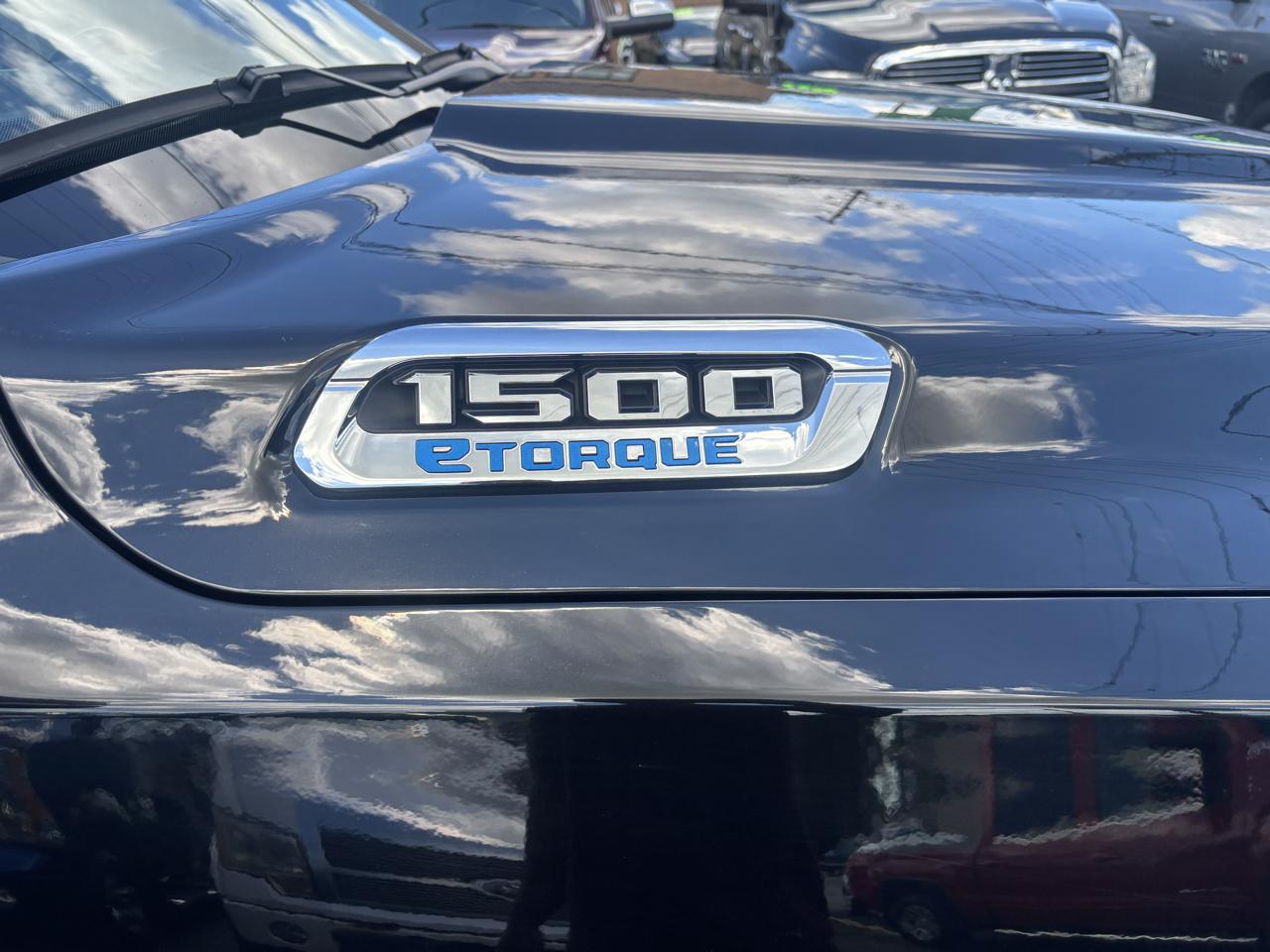 RAM 1500 Big Horn Quad Cab 4WD 2021