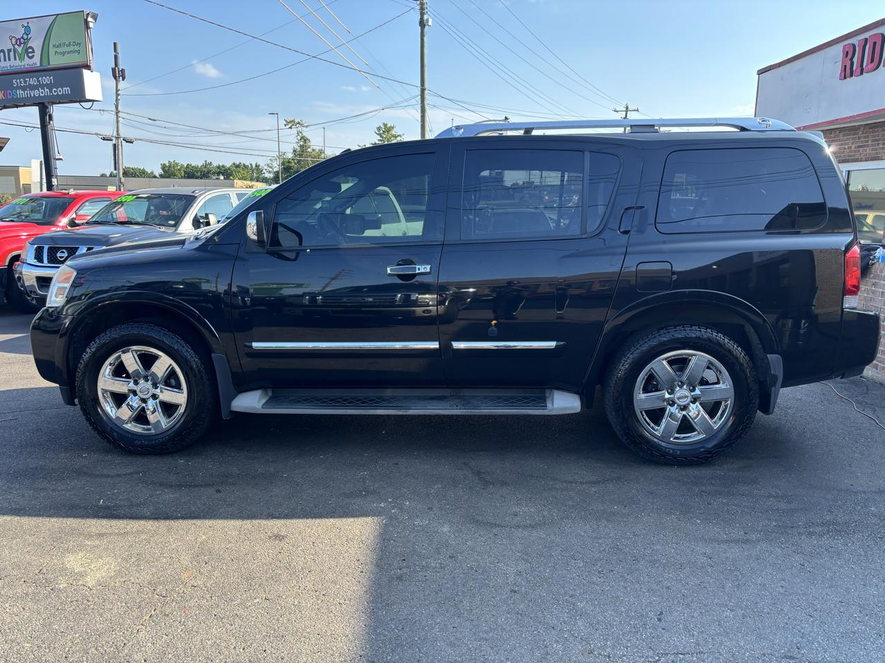 Nissan Armada Platinum 4WD 2014