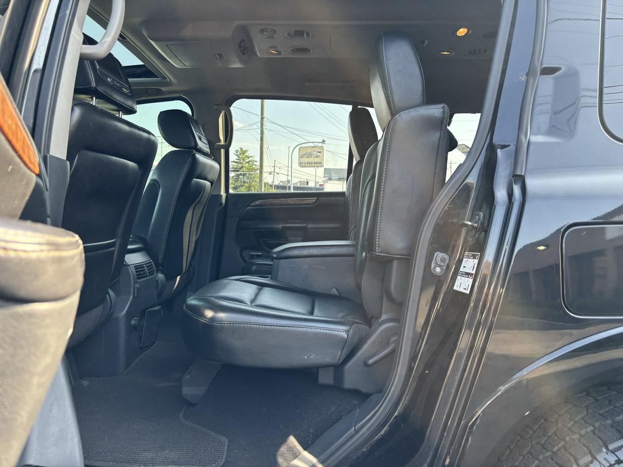 Nissan Armada Platinum 4WD 2014
