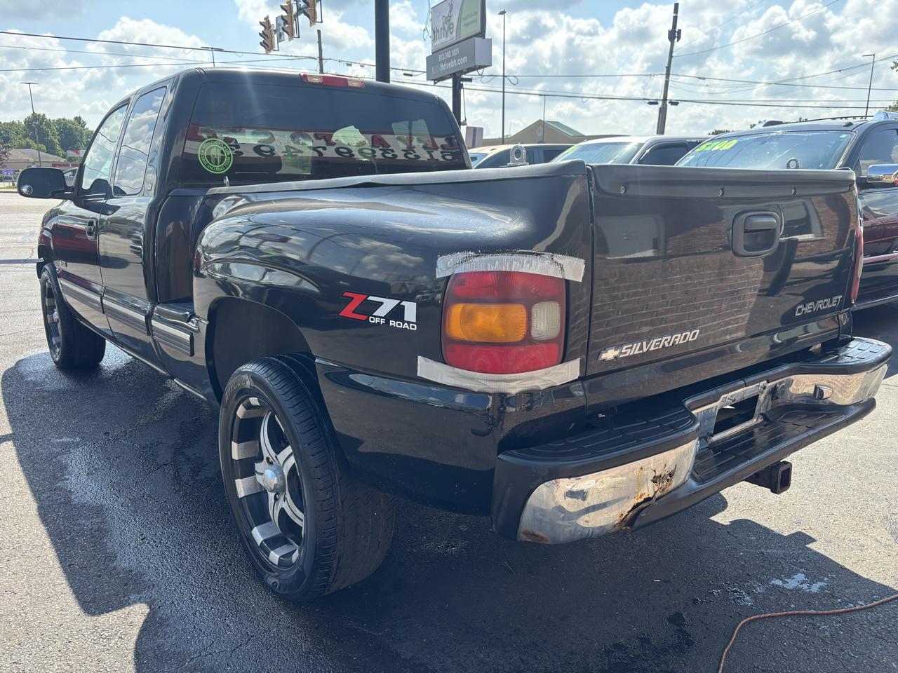 Chevrolet Silverado 1500 LT Ext. Cab 3-Door Short Bed 4WD 2000