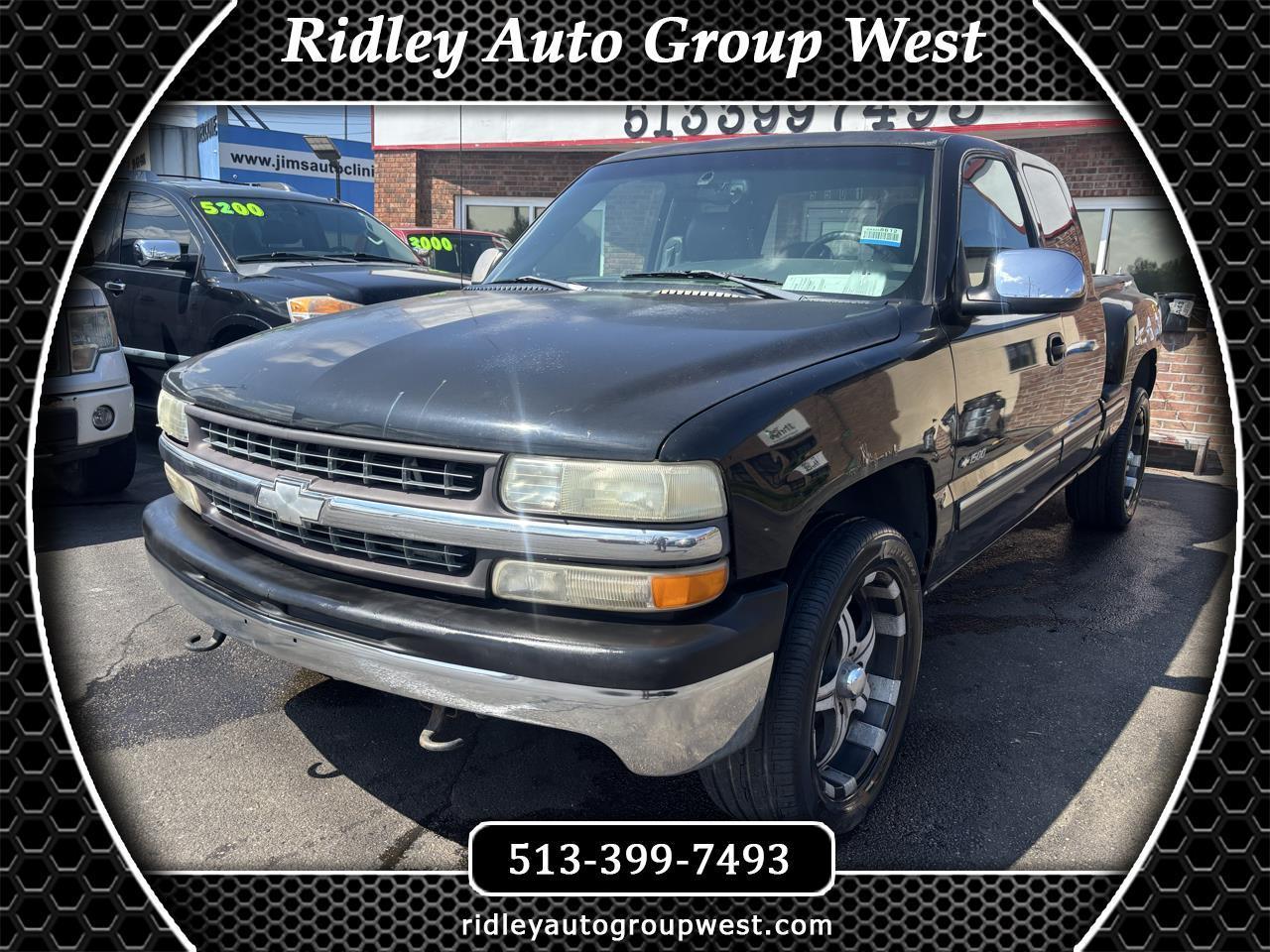 2000 Chevrolet Silverado 1500 LT Ext. Cab 3-Door Short Bed 4WD