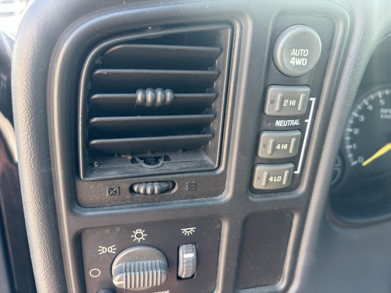Chevrolet Silverado 1500 LT Ext. Cab 3-Door Short Bed 4WD 2000