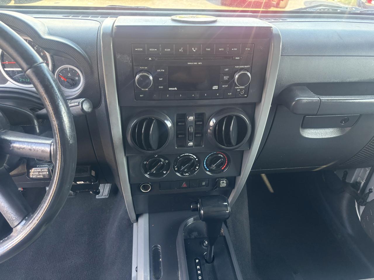 Jeep Wrangler Unlimited Sahara 2WD 2007
