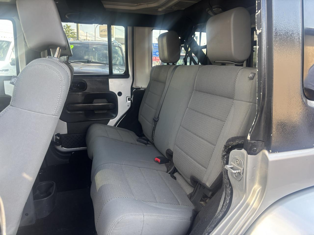 Jeep Wrangler Unlimited Sahara 2WD 2007