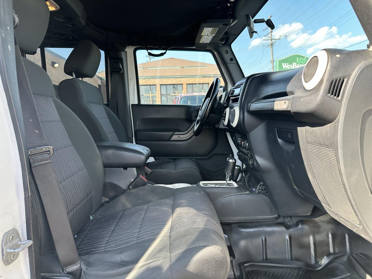 Jeep Wrangler Unlimited Sport 4WD 2012
