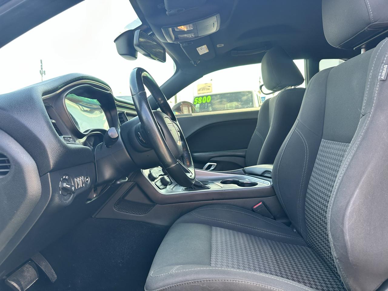 Dodge Challenger SXT 2019
