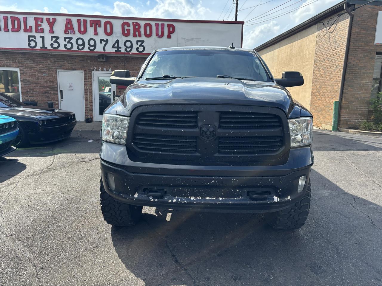 RAM 1500 SLT Crew Cab SWB 4WD 2017