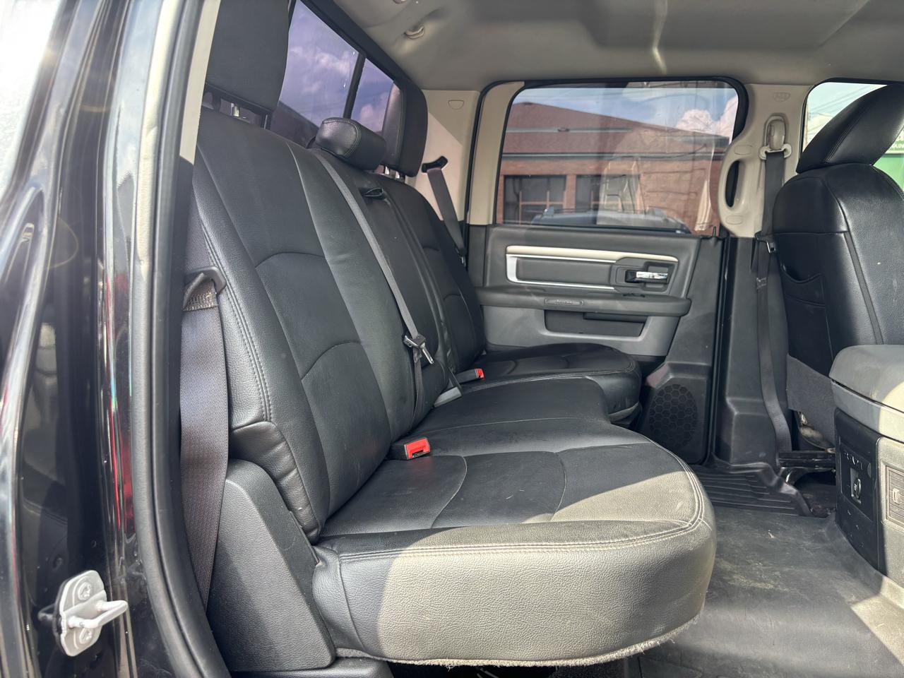 RAM 1500 SLT Crew Cab SWB 4WD 2017