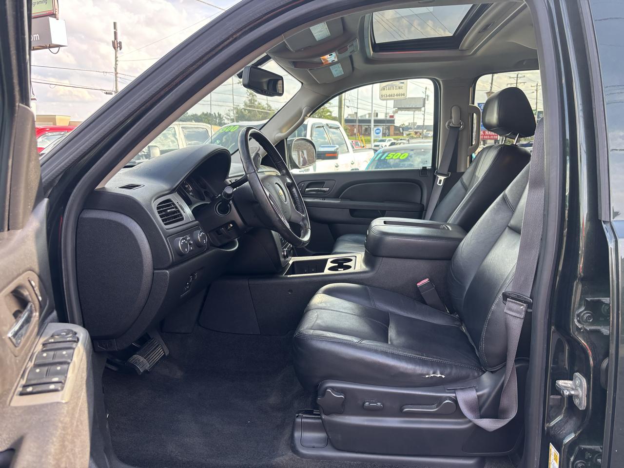 RAM 1500 SLT Crew Cab SWB 4WD 2017