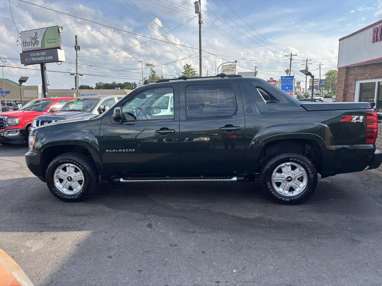 Chevrolet Avalanche LT 4WD 2013