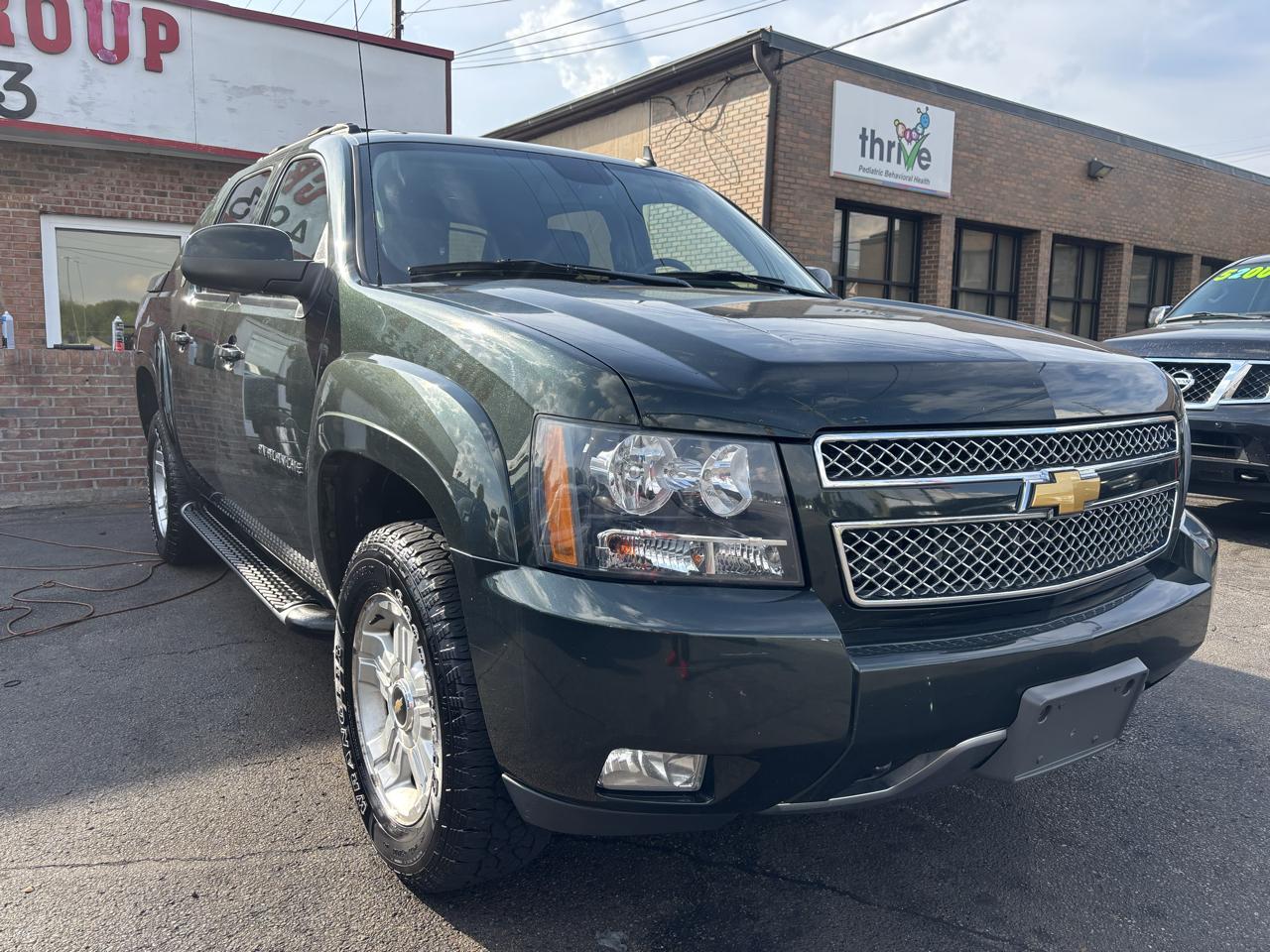 Chevrolet Avalanche LT 4WD 2013