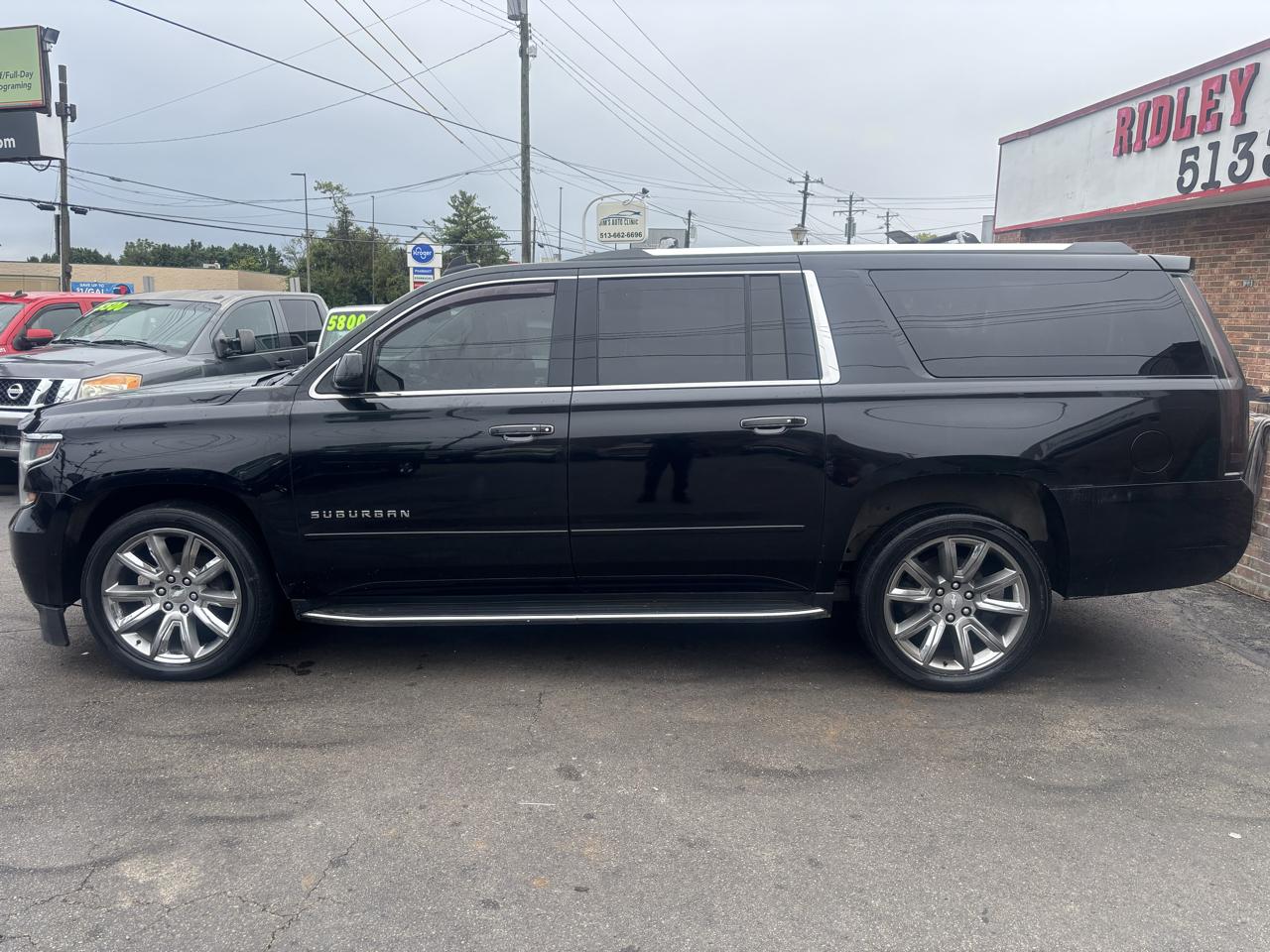 Chevrolet Suburban Premier 4WD 2017