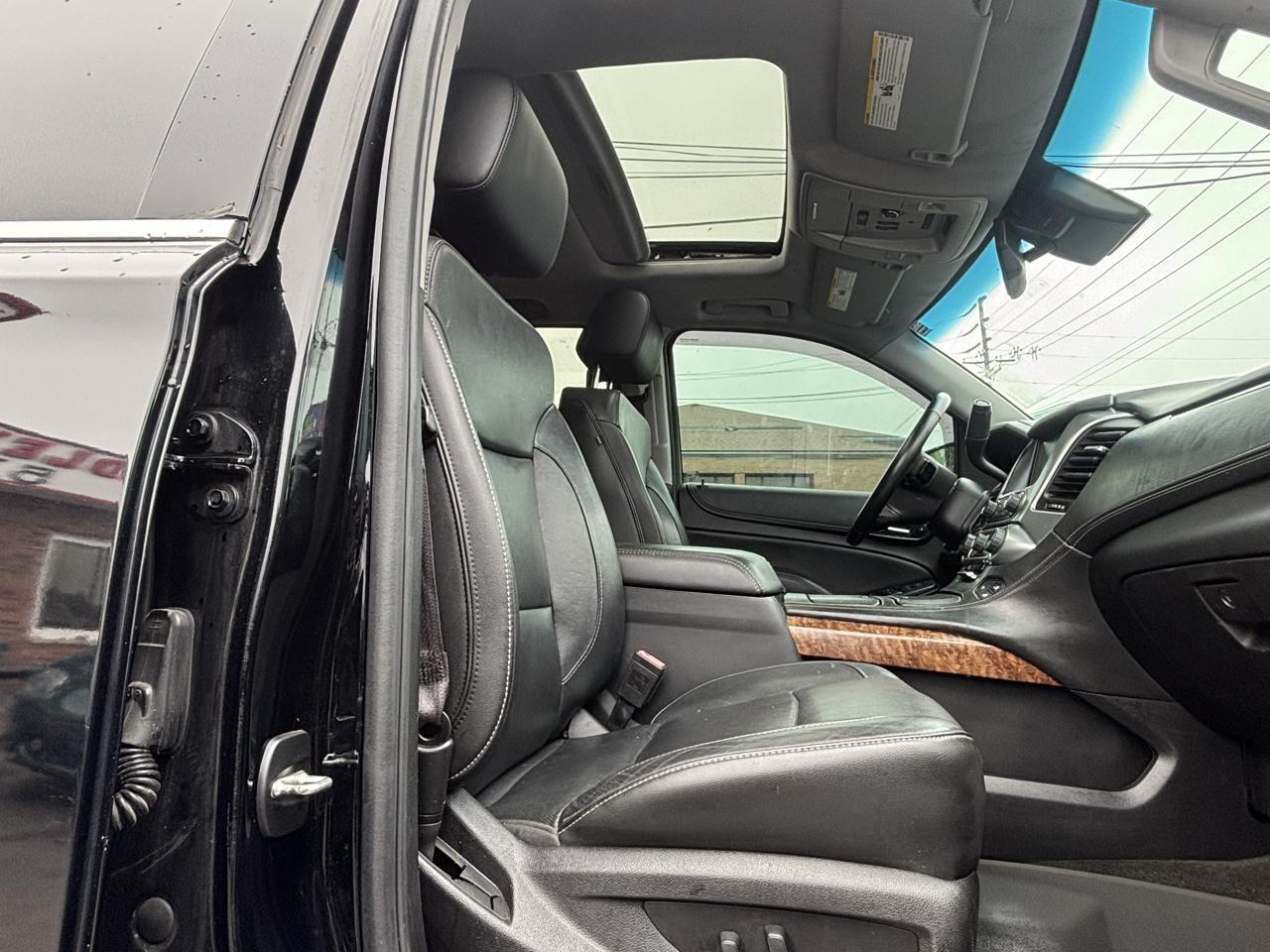 Chevrolet Suburban Premier 4WD 2017