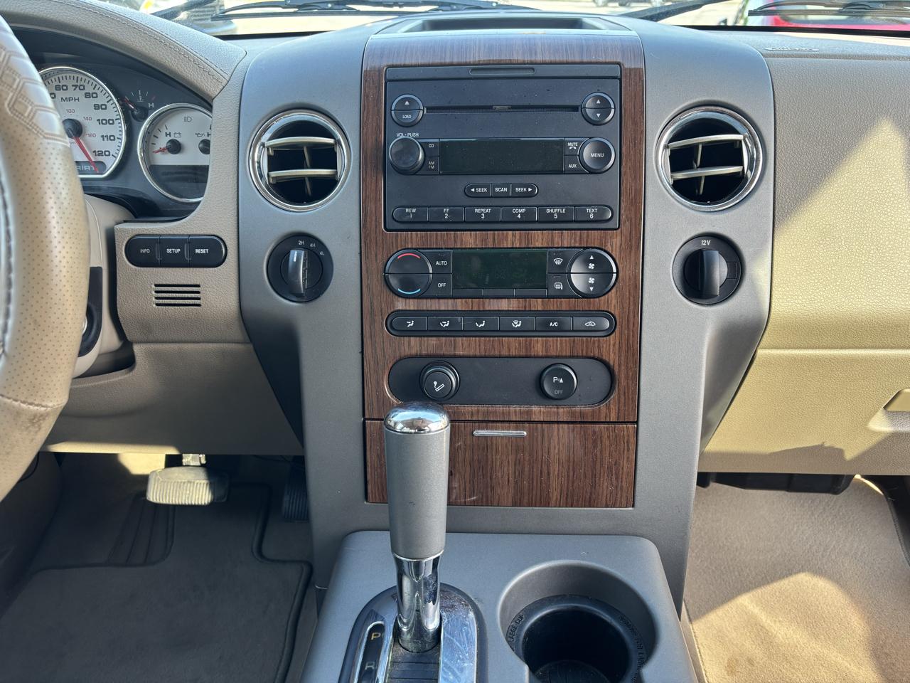 Ford F-150 Lariat SuperCrew 4WD 2004