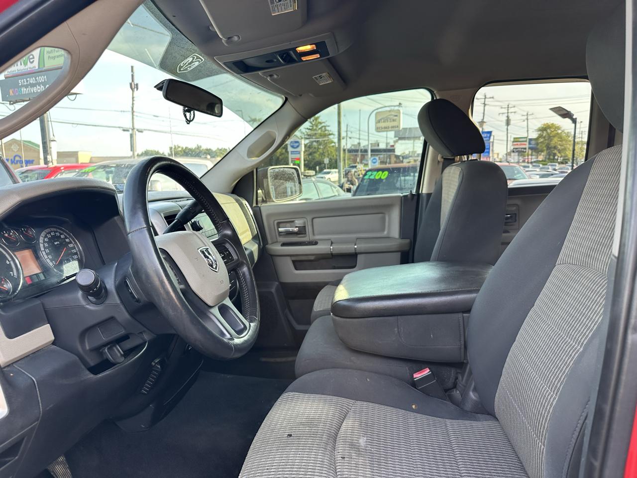 RAM 1500 SLT Quad Cab 4WD 2012