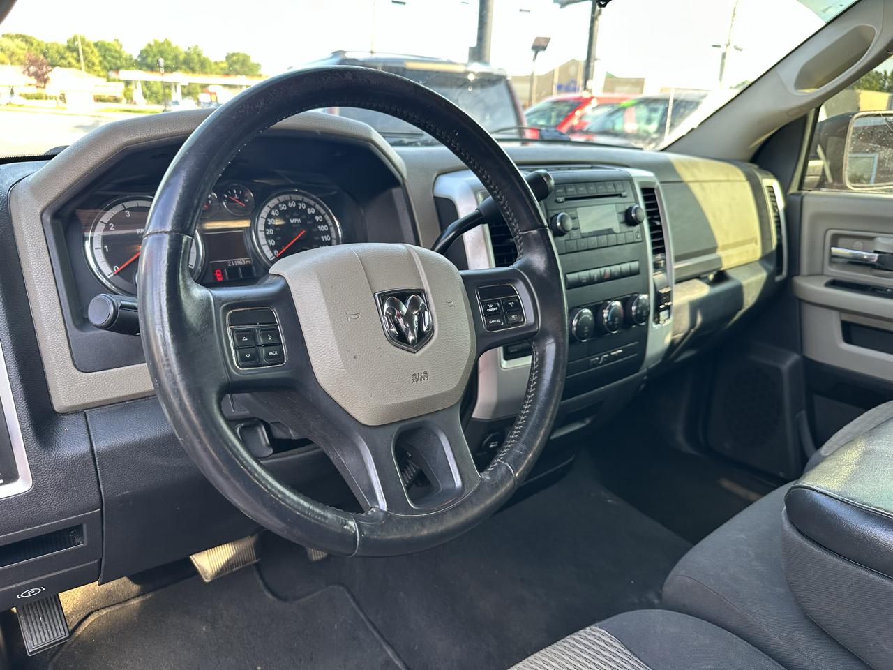RAM 1500 SLT Quad Cab 4WD 2012