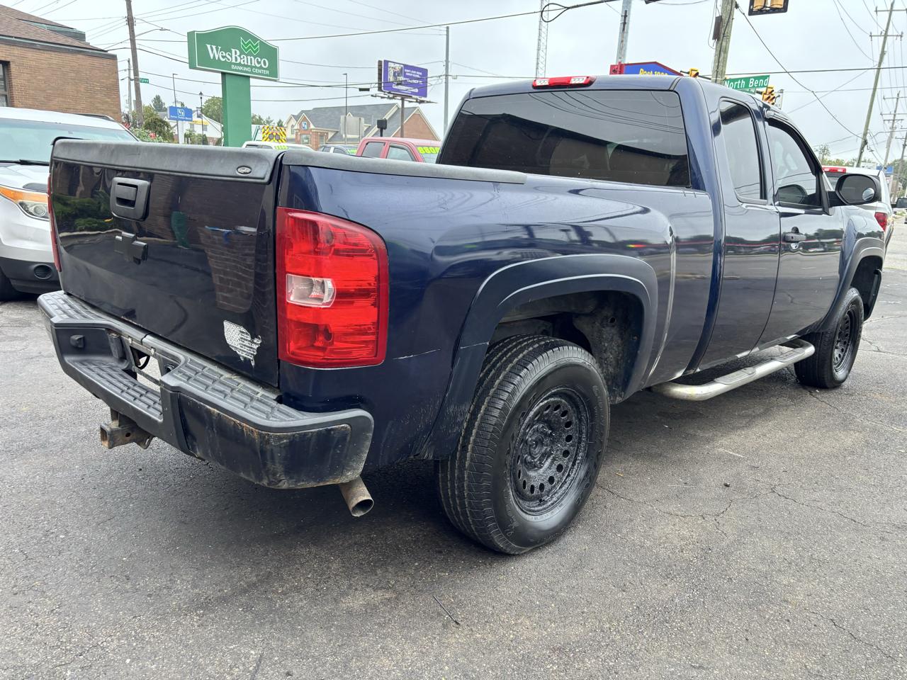Chevrolet Silverado 1500 Work Truck Ext. Cab Long Box 4WD 2009