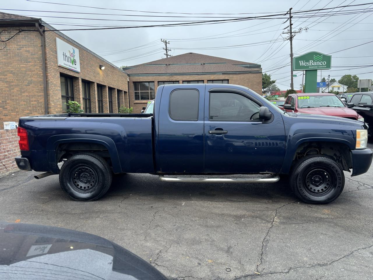 Chevrolet Silverado 1500 Work Truck Ext. Cab Long Box 4WD 2009