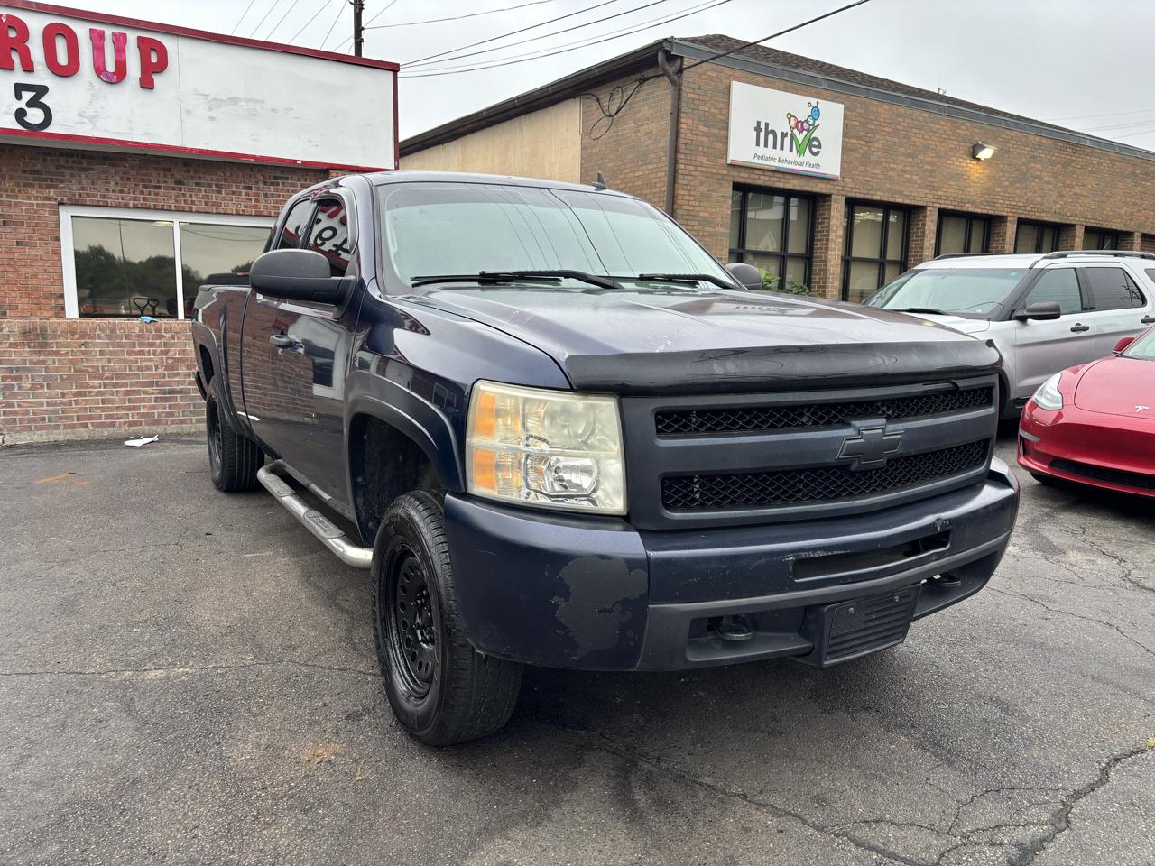 Chevrolet Silverado 1500 Work Truck Ext. Cab Long Box 4WD 2009