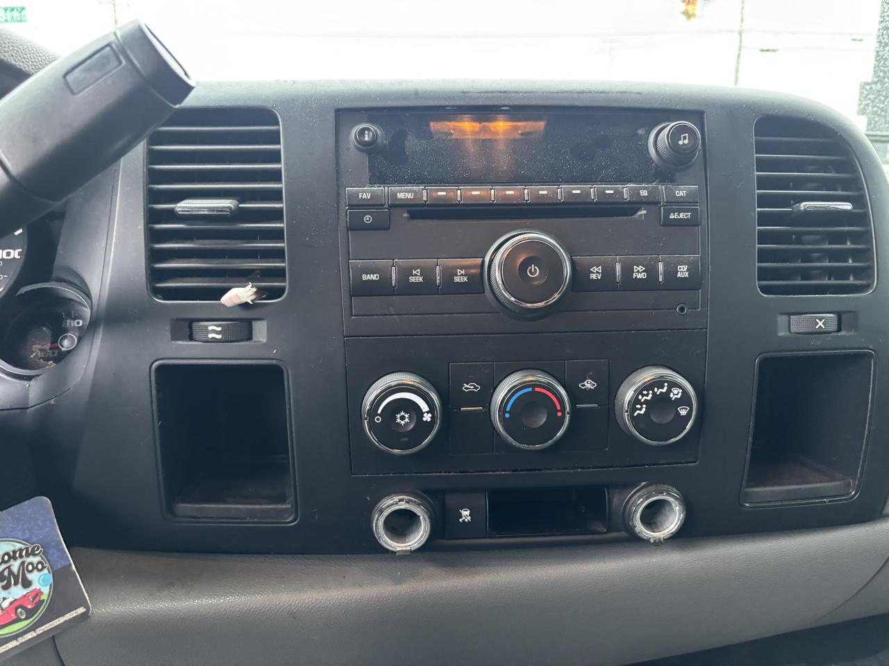 Chevrolet Silverado 1500 Work Truck Ext. Cab Long Box 4WD 2009