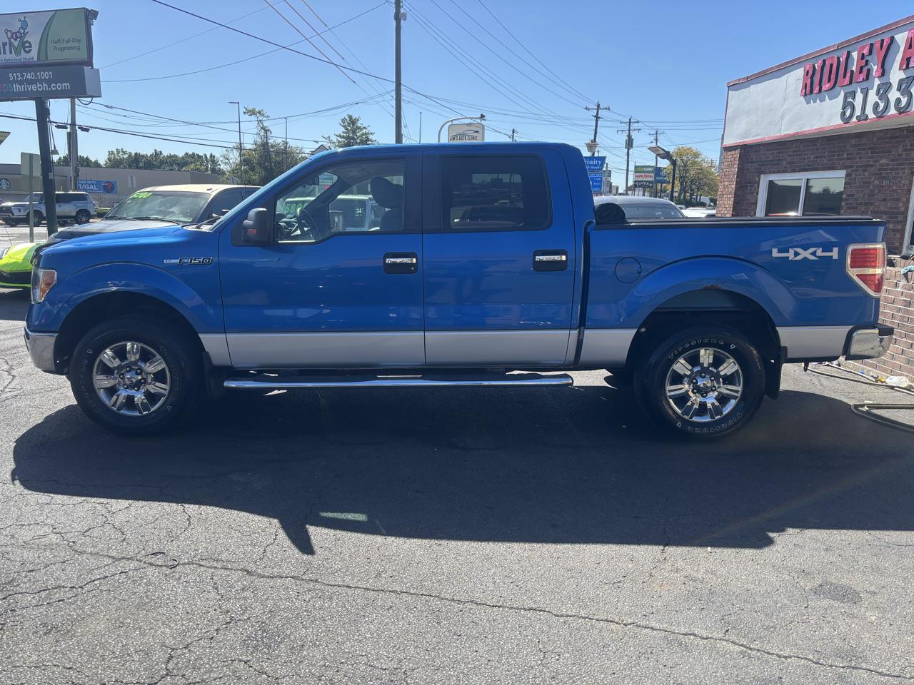 Ford F-150 4WD SuperCrew 150" XLT 2010