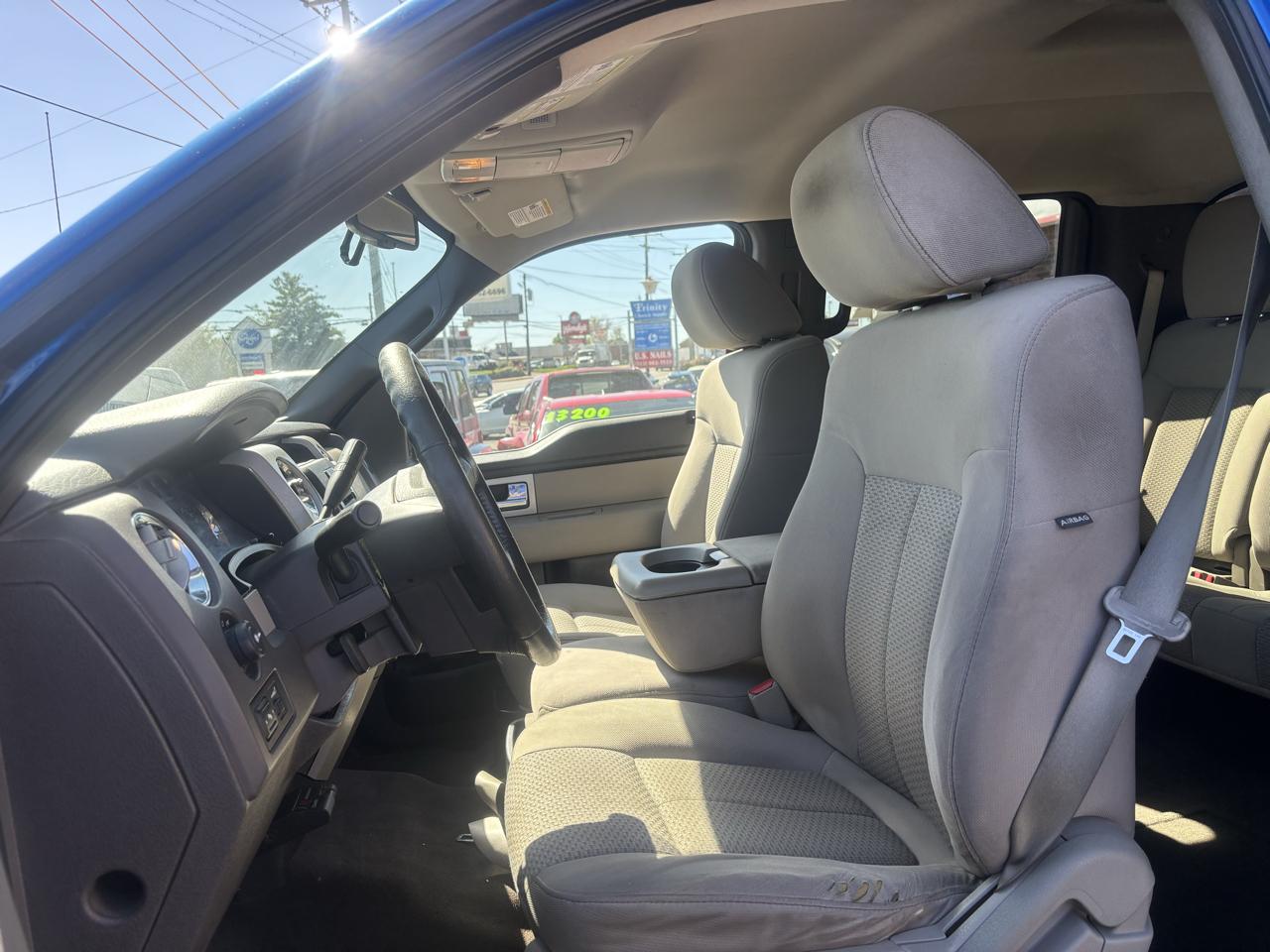 Ford F-150 4WD SuperCrew 150" XLT 2010