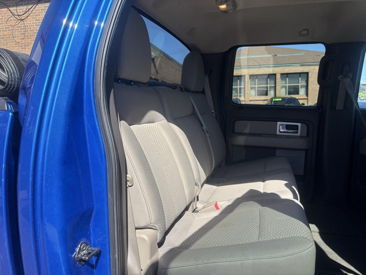 Ford F-150 4WD SuperCrew 150" XLT 2010