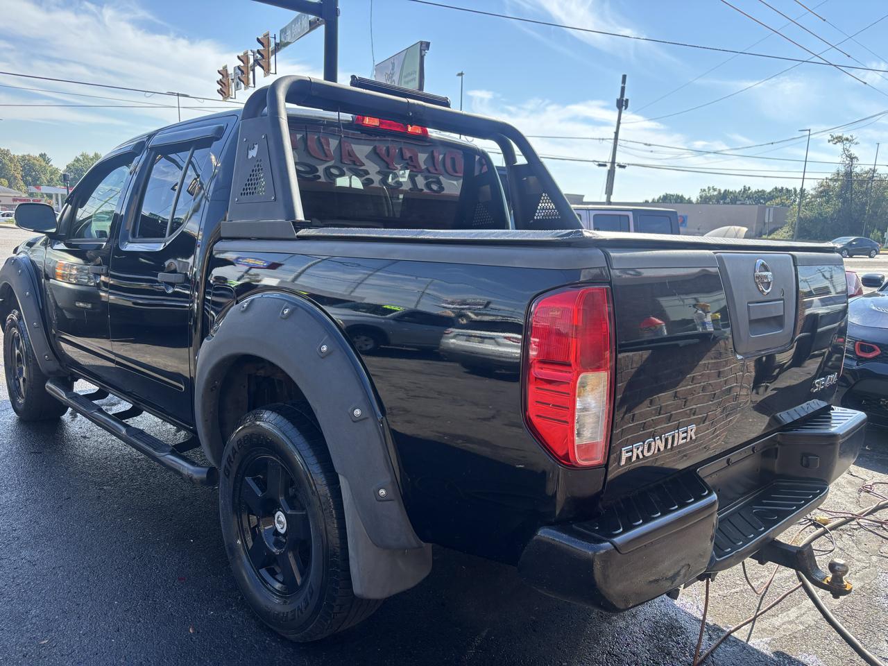 Nissan Frontier LE Crew Cab 4WD 2007