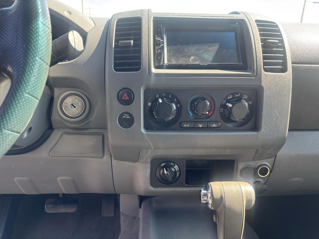 Nissan Frontier LE Crew Cab 4WD 2007