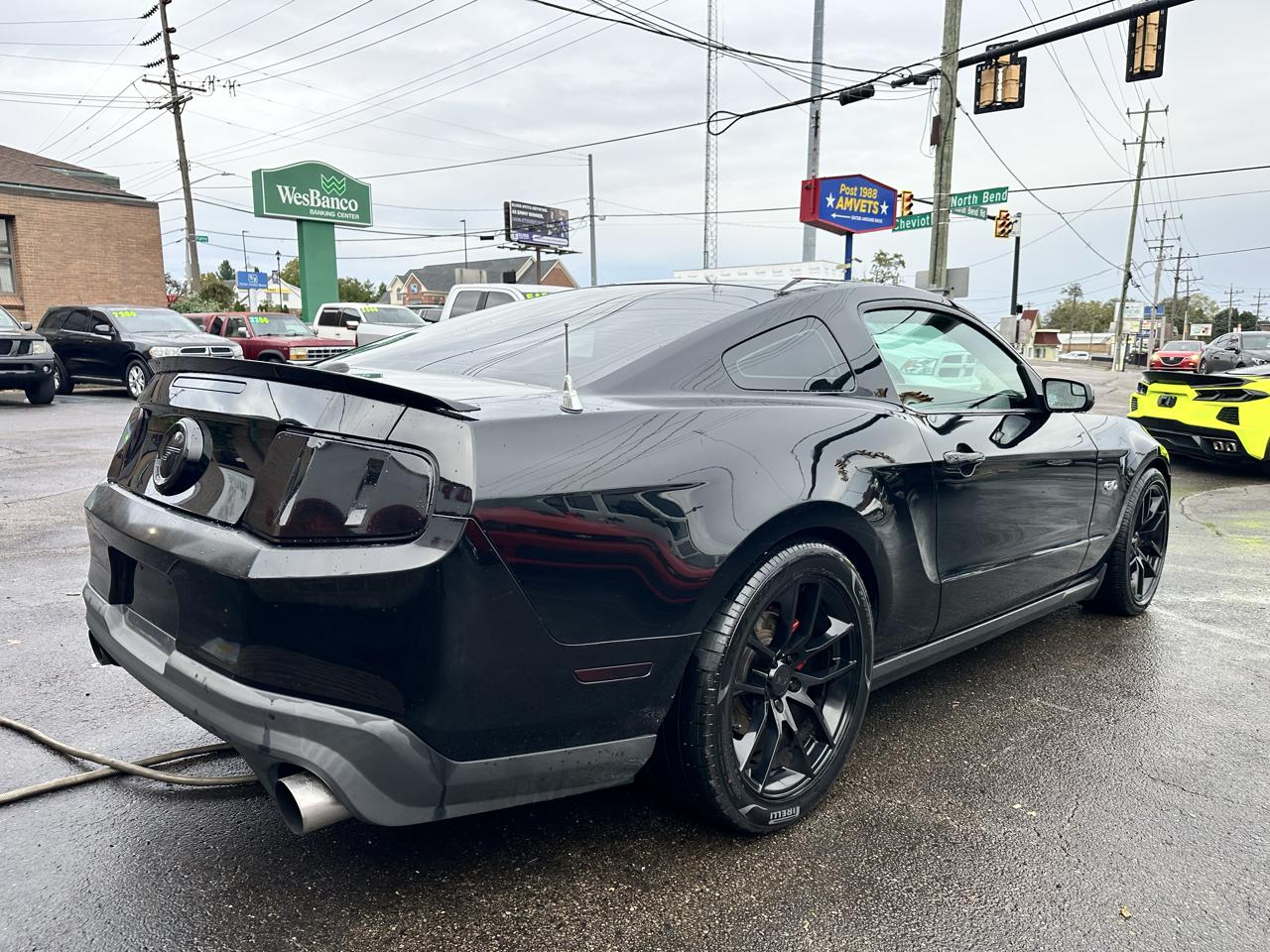 Ford Mustang GT Coupe 2011