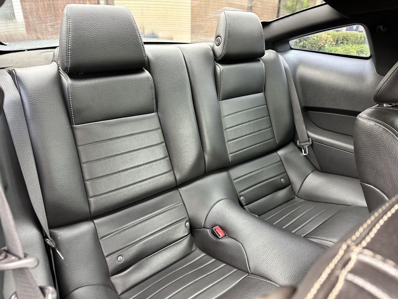 Ford Mustang GT Coupe 2011