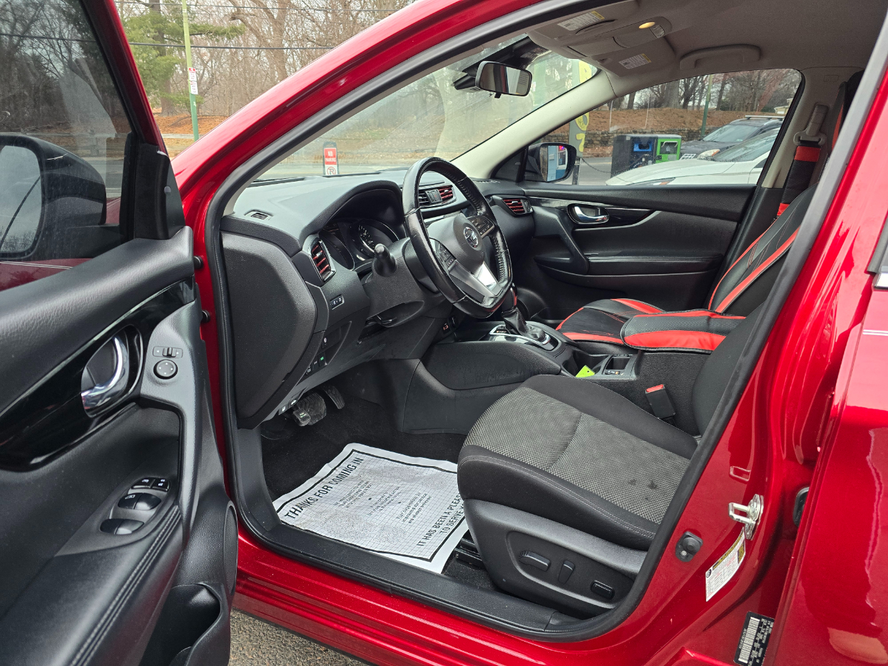 Nissan Rogue Sport  2020