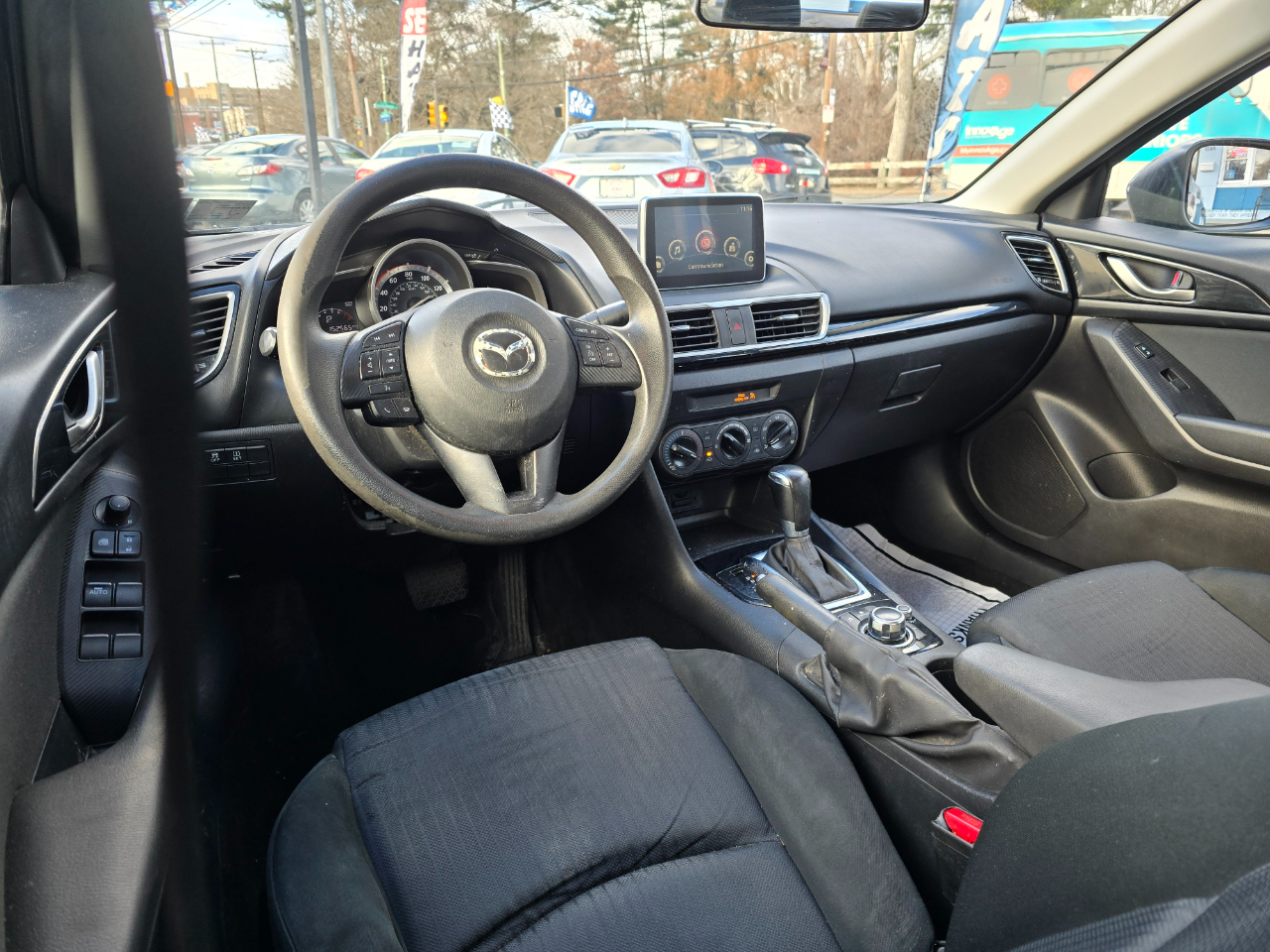 Mazda MAZDA3  2015